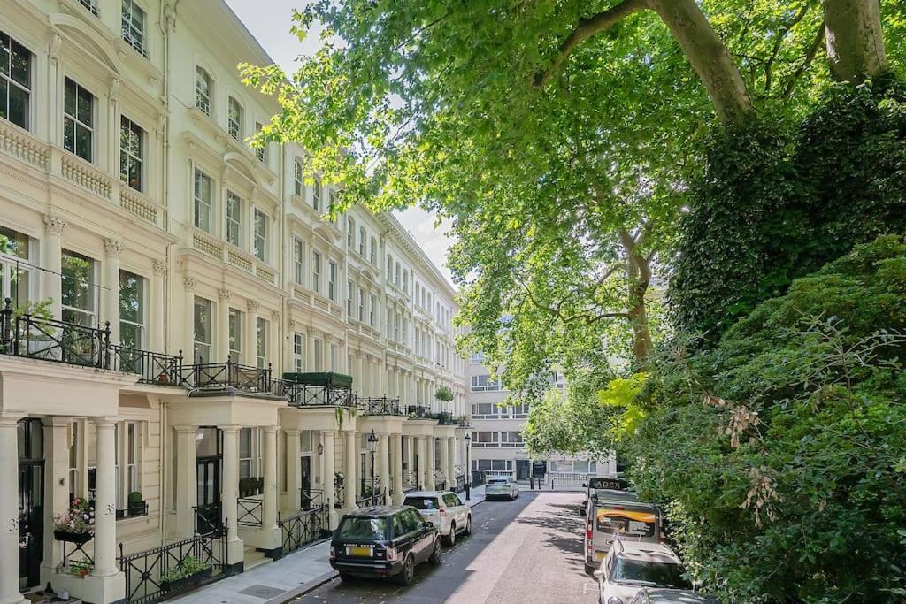 Beautiful 2-bed With Private Elevator - Next To Winter Wonderland Hyde Park & Harrods Appartamento