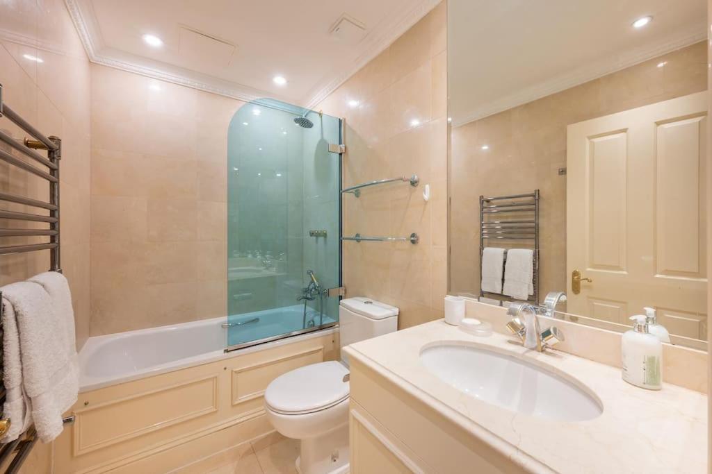 Beautiful 2-bed With Private Elevator - Next To Winter Wonderland Hyde Park & Harrods